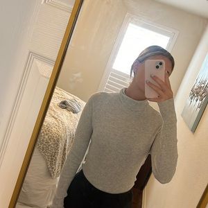 Brandy Melville turtleneck